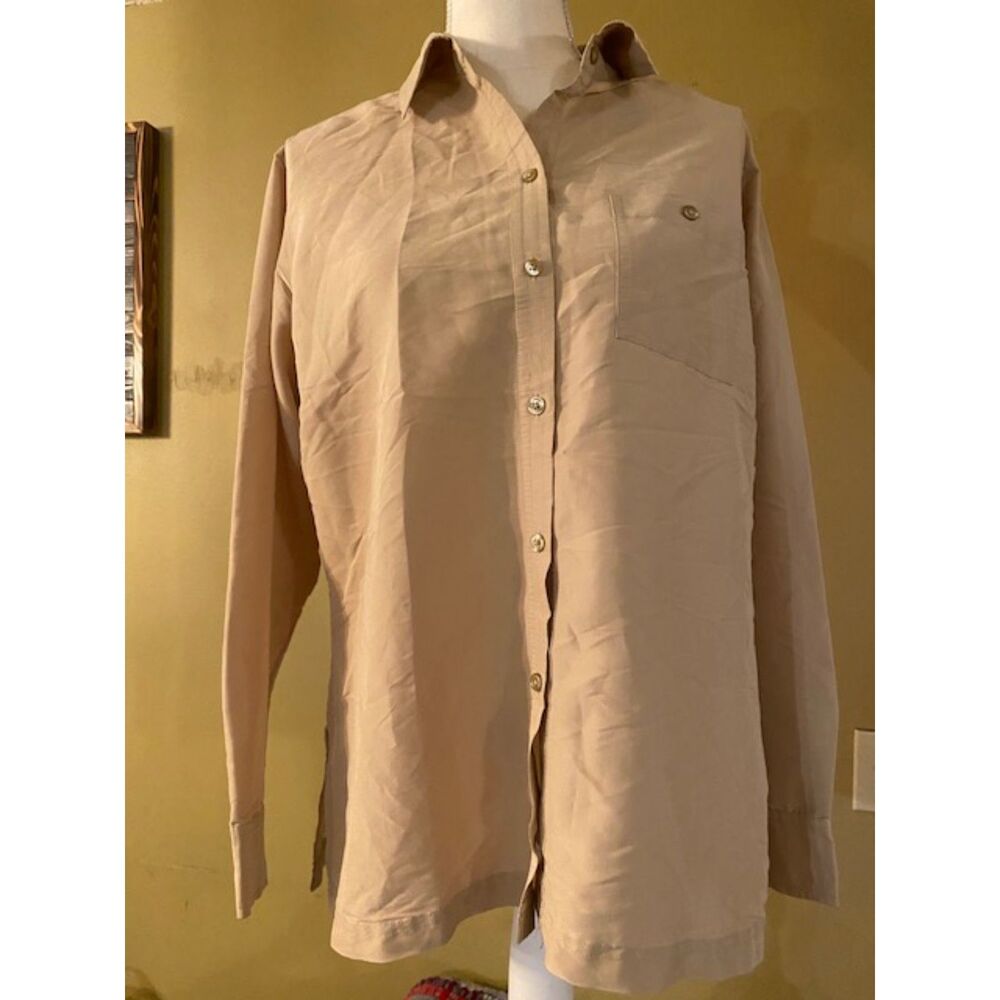 New York & Co. Tan Button up M